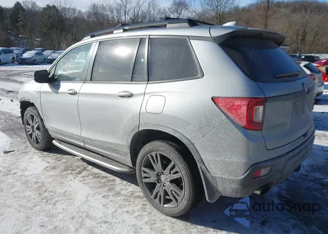 2019 Honda Passport Sport z USA, uszkodzony, nr VIN 5FNYF8H20KB022784
